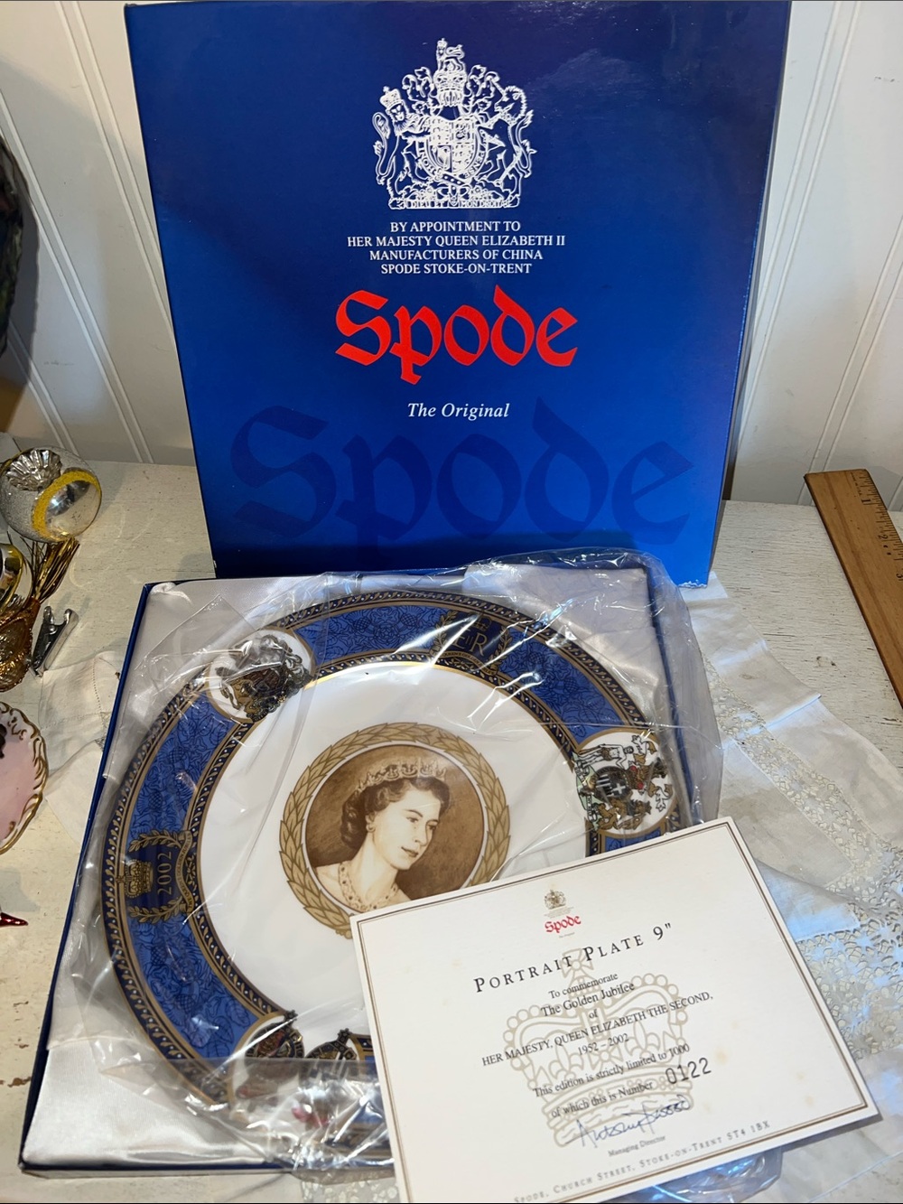 NWT Spode Queen Elizabeth Golden Jubilee 2002 Plate #122/1000